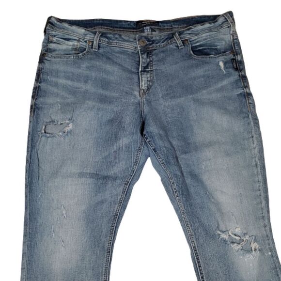 Silver Kenni Distressed Ankle/Cropped Jeans. Tapered. High-waisted. Size 18 - Picture 5 of 14